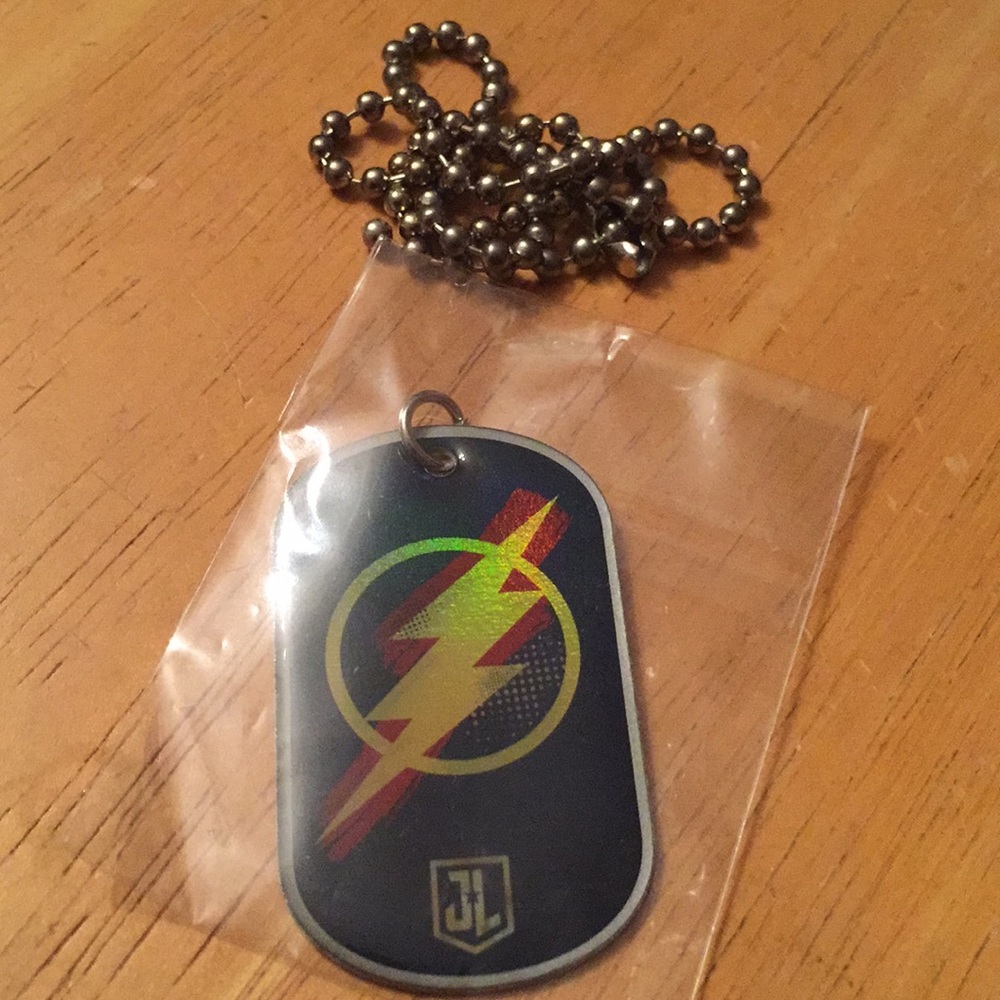 V! Justice League charm with chain 7”